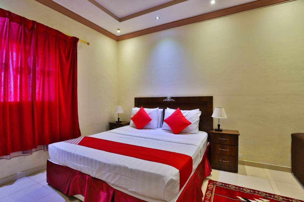Oyo 273 Star Yanbu Hotel Suites Kültér fotó